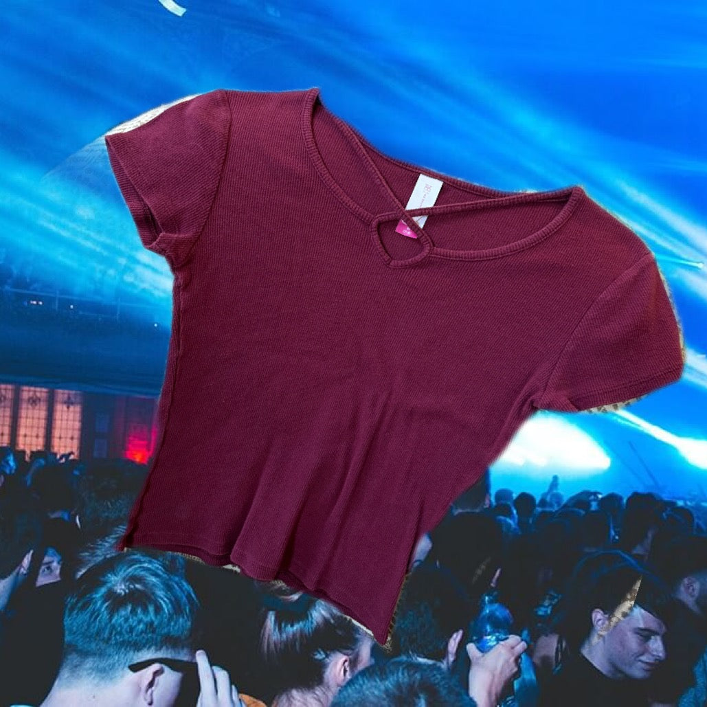 No boundaries crop top - Preowned