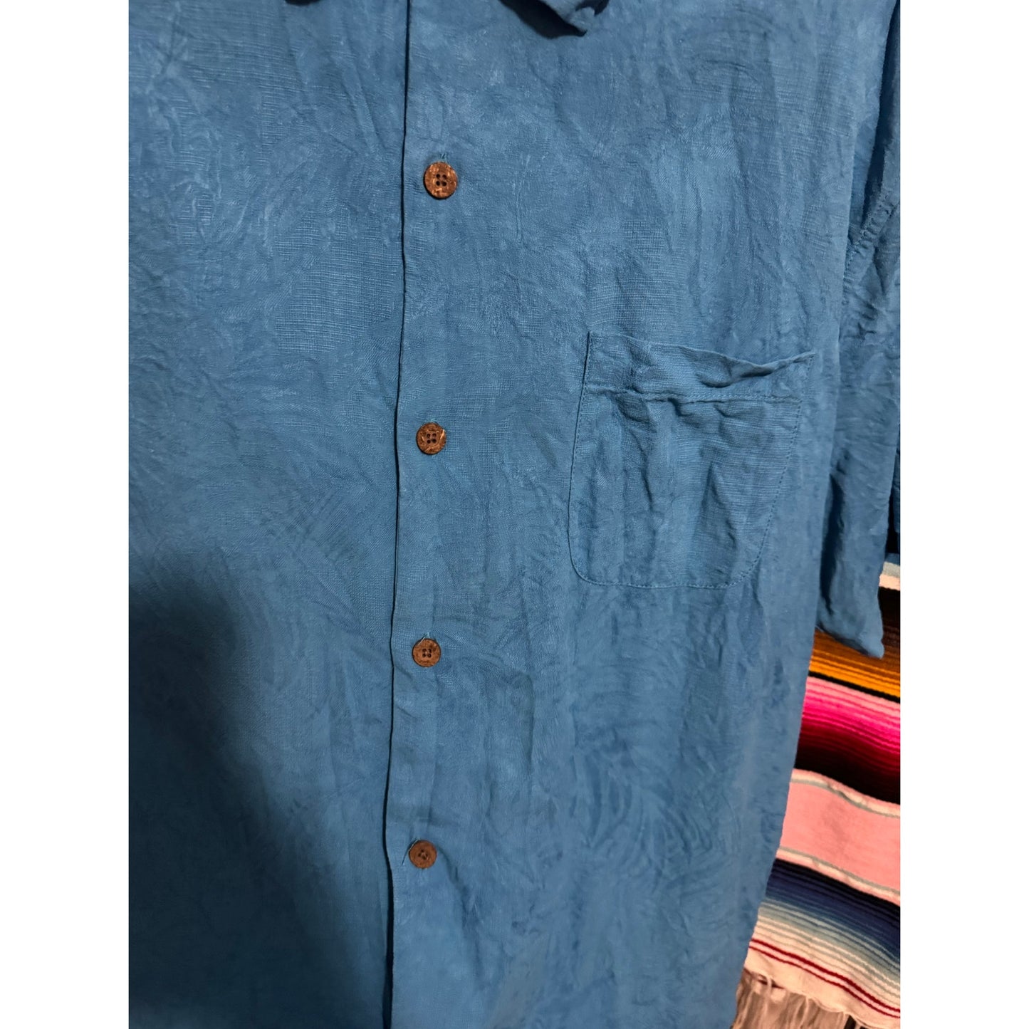 Tommy Bahama 100% Silk Short Sleeve Button Up