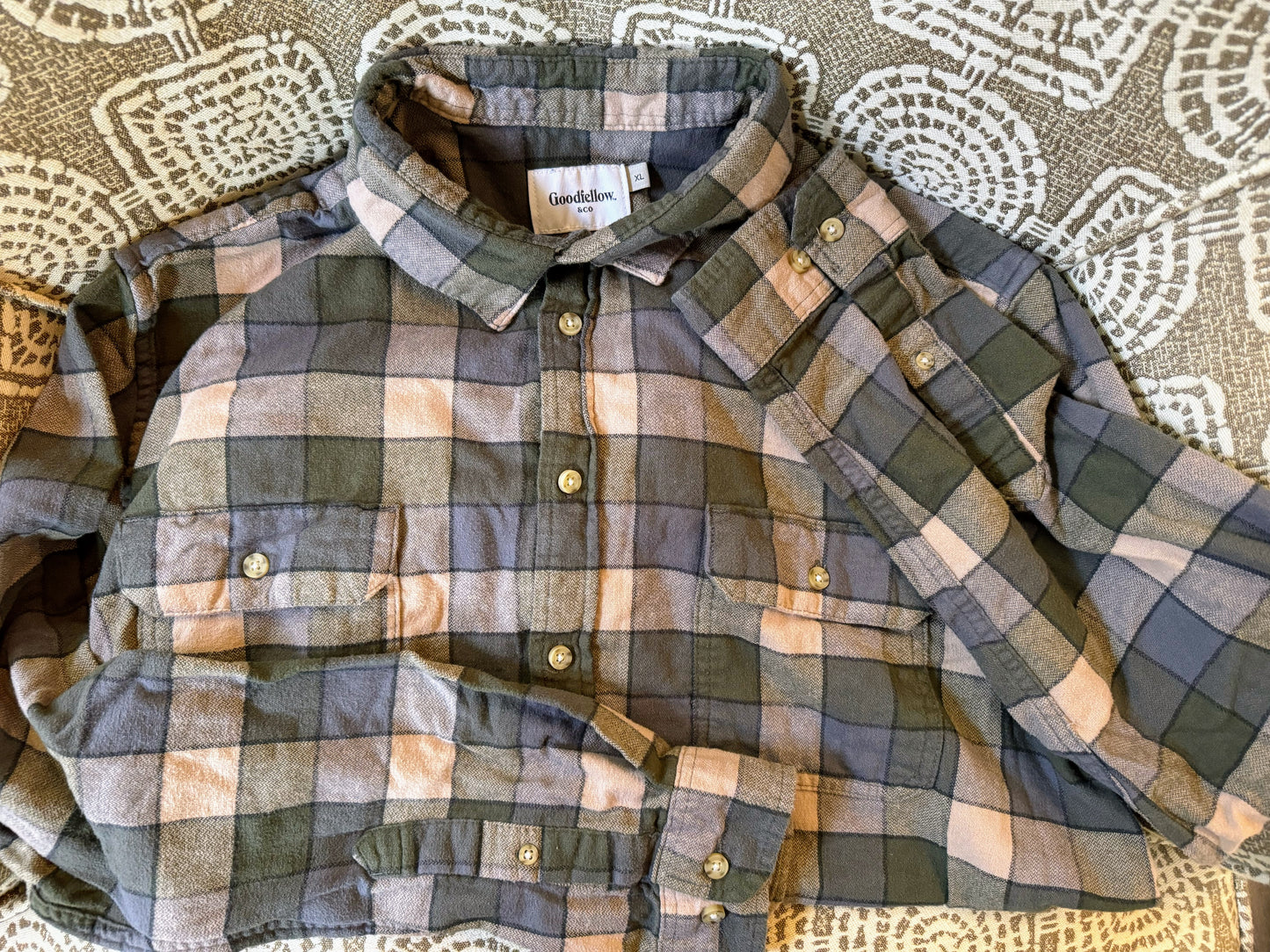 Plaid flannel button up - Preowned
Gray & green