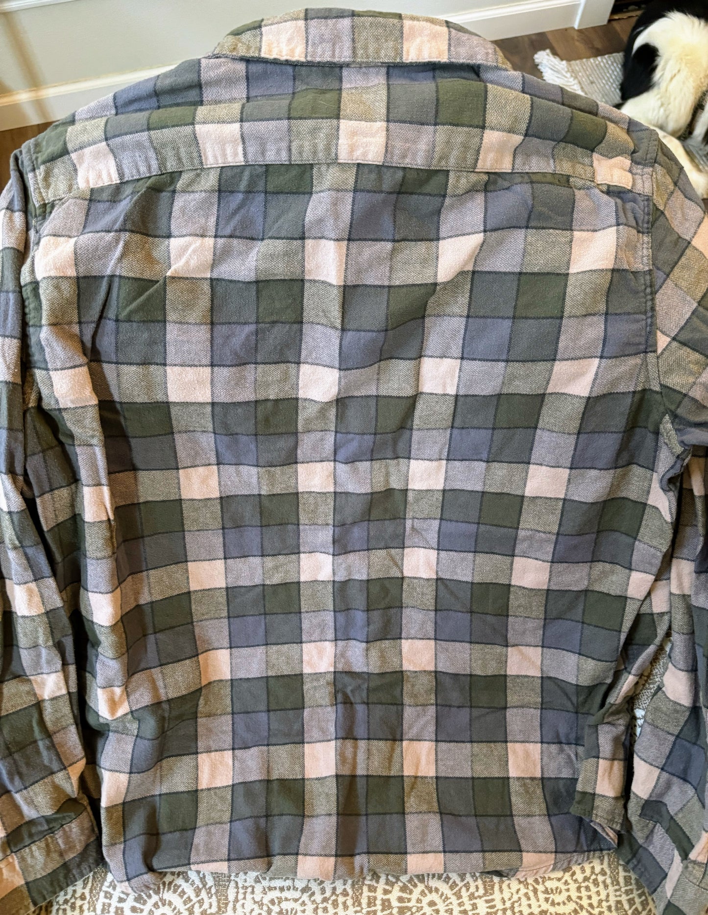 Plaid flannel button up - Preowned
Gray & green