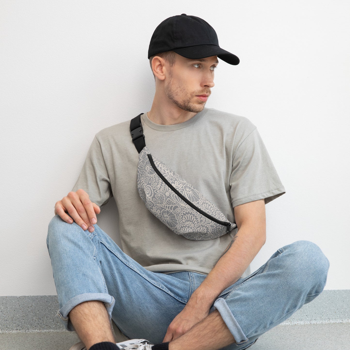 Grown and Sexy Seashell Gris - Fanny Pack