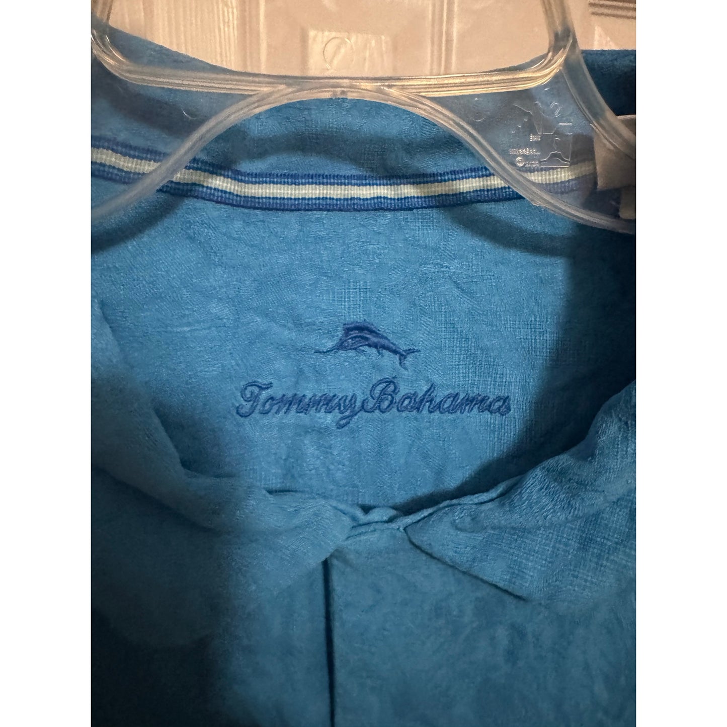 Tommy Bahama 100% Silk Short Sleeve Button Up