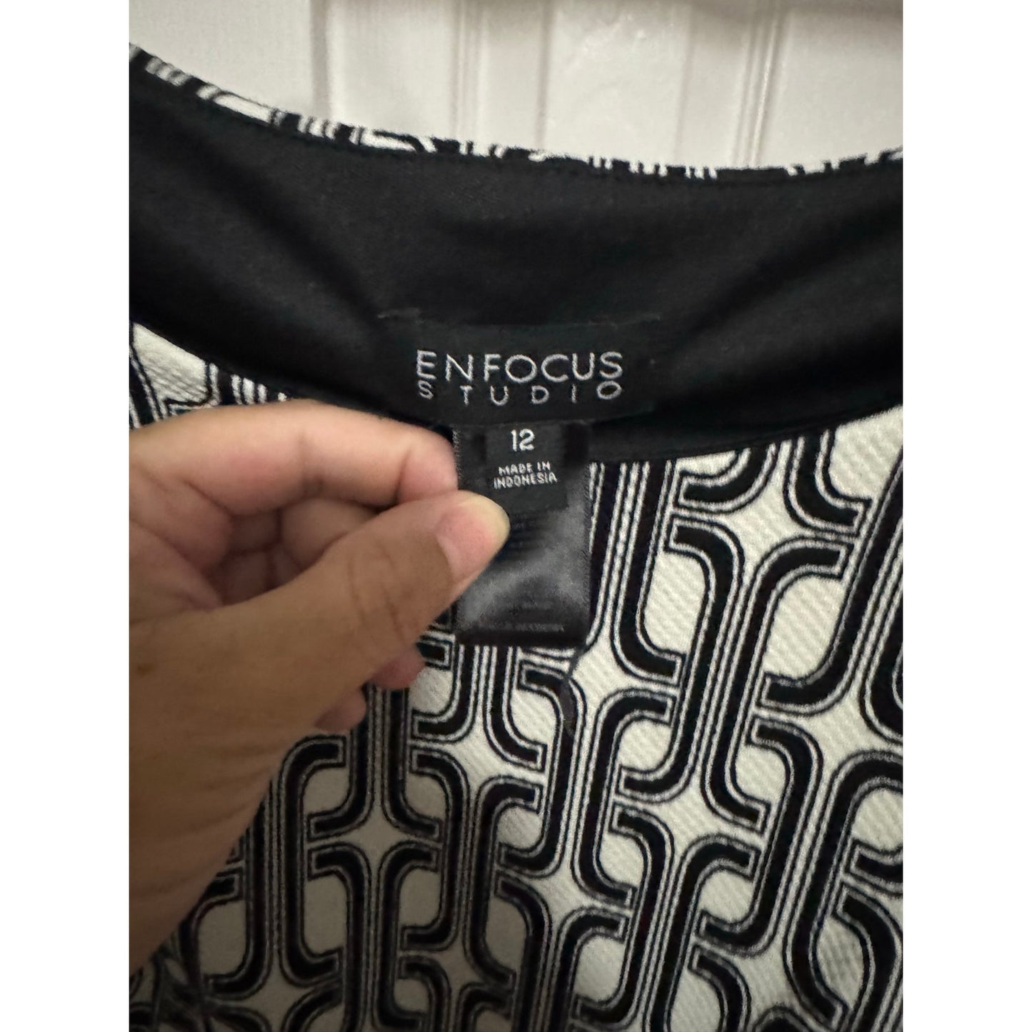 Enfocus Studio Pullover Black and White Chainlink Sheath Dress