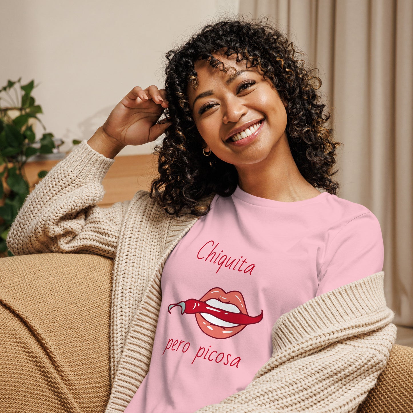 Chiquita pero Picosa - Women's Relaxed T-Shirt